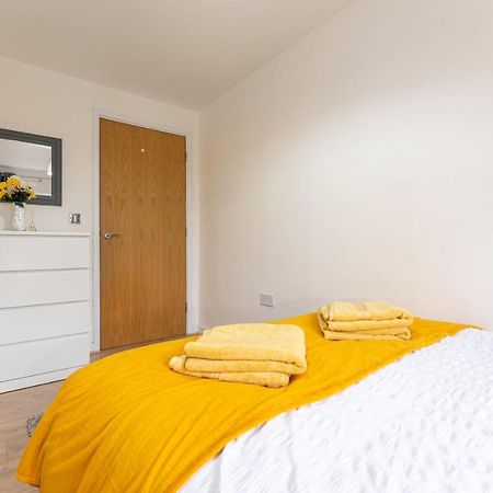 Riley House Spacious City Apartment Coventry Exteriör bild